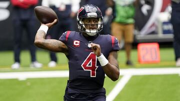 Houston sí está interesados en hacer un canje por el quarterback y están abiertos a escuchar ofertas, según reportes.