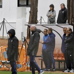 Ryan pregunta a Pitarch y Layhoon por su futuro