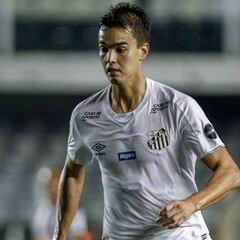 Felipe Aguilar dejaría Santos para jugar en Atlético Paranaense