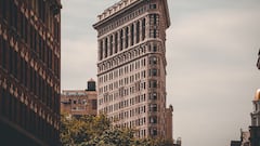 When is the re-auction of Flatiron, New York’s skyscraper from Spiderman and Friends?