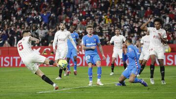 Ocampos marca en el minuto 87 y le da la victoria al Sevilla.