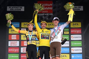 Vingegaard, Roglic y O'Connor, en el podio final del Dauphiné
