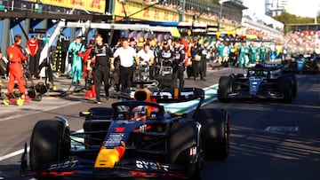 MELBOURNE, AUSTRALIA - APRIL 02: Max Verstappen of the Netherlands driving the (1) Oracle Red Bull Racing RB19 in the Pitlane during the F1 Grand Prix of Australia at Albert Park Grand Prix Circuit on April 02, 2023 in Melbourne, Australia. (Photo by Mark Thompson/Getty Images)