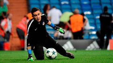 El guardameta mexicano tuvo su debut con el APOEL en la liga, sin embargo, su equipo terminó cayendo 3-1 ante el AEK Larnaka.