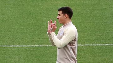 Santi Mina durante un entrenamiento con el Celta.