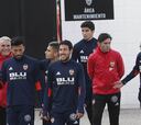 Orellana no se entrena con el Valencia y pone rumbo a Eibar