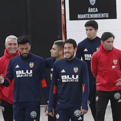 Orellana no se entrena con el Valencia y pone rumbo a Eibar