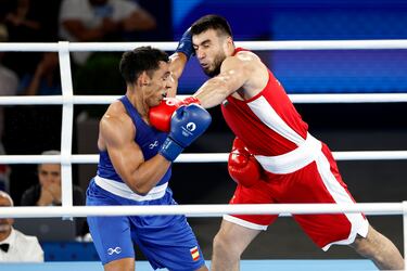 Ayoub Ghadfa, un gigante de plata en la Chatrier