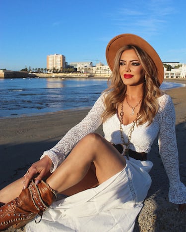 Merche: “’Labios de rojo’ describe el momento vital en el que estoy, es desahogarme, contar mis anhelos y mis sueños”