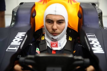 'Checo' Pérez vivió su primer día en la fábrica de Red Bull