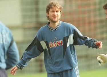 "Esta semana me estoy poniendo cada día el derbi del 97 en DVD"