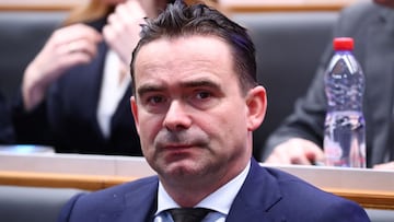El l¨ªo de Overmars se desboca