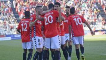 La plantilla del Nàstic sueña y va al asalto del liderato