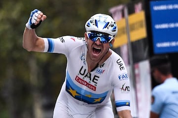 El noruego Alexander Kristoff celebra su victoria.