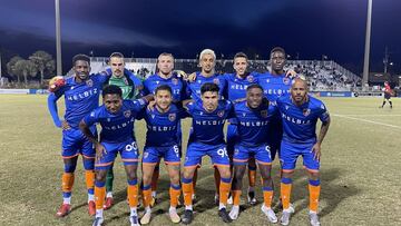 El extremo sigue creciendo su juego en la USL y ahora fue clave en la goleada del equipo que los lleva a los cuartos de final del torneo ante Louisville City.