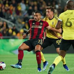 Georgios Giakoumakis beats Messi to MLS Newcomer of the Year award