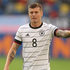 Matthäus deja a Kroos fuera de su 'once tipo' y el madridista le contesta