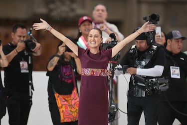 La nueva presidenta de México ha llegado al poder tras una complicada campaña marcada por la violencia hacia los políticos. Será la primera mujer que gobernará en el país.  