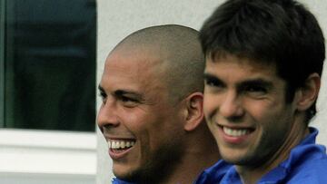 Ronaldo y Kaká con la selección de Brasil.