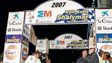 <b>EXPECTACIÓN. </b>Arrancó el Shalymar, el recuentro de Sainz y Moya.