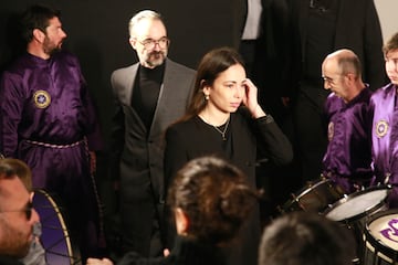 Anna Saura Ramón, hija de Carlos Saura, a su llegada a la capilla ardiente del director instalada en la Academia de Cine.