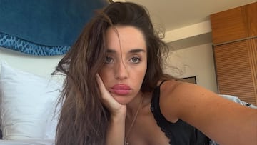 Lola Índigo incendia las redes con su último posado en bikini