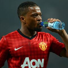 Evra: "Si nos hubiera pasado a nosotros, nos habríamos estado peleando en el vestuario"