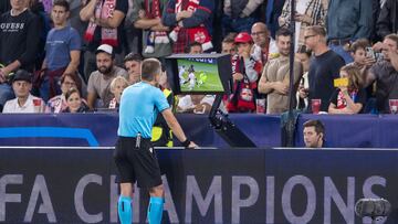 VARs Bartosz Frankowski and Tomasz Musiał were replaced after a late-night incident hours before the Dynamo Kiev - Rangers fixture in Poland.