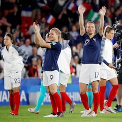 La anfitriona Francia se mide a una Brasil sin miedo y con bajas