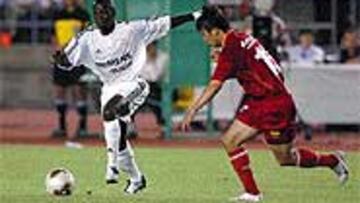 <B>HOMBRE CLAVE MAKELELE CORRE POR 4</B>. En un equipo rebosante de creadores, alguien debe sacar la escoba a pasear. Y esa tarea sucia es para Makelele.