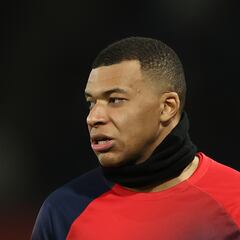 Reports say Real Madrid target Kylian Mbappé could renew with PSG on a long-term deal