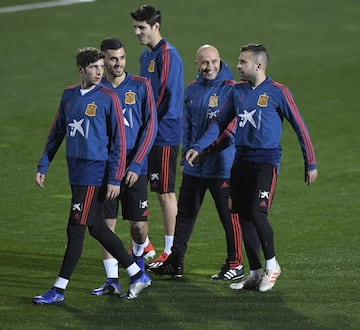 Sergi Roberto, Morata, Lorenzo del Pozo, Jordi Alba y Dani Ceballos.