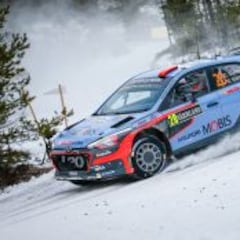 Dani Sordo se mete en la espectacular pelea por el podio