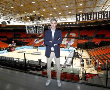 Antonio Martín posa para AS en La Fonteta.