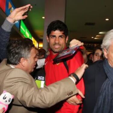 Óliver juega, calienta Sosa