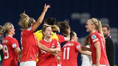 Las jugadoras de Austria celebran el pase a cuartos de final.