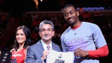 Ted Leonsis y John Wall.