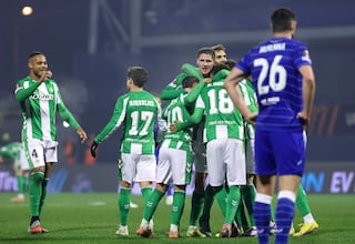 El Betis se pasea en Zagreb
