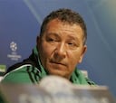 Ten Cate: "En el fútbol todo puede pasar, a veces hasta milagros"