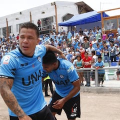 La mística de Cavancha seduce a los iquiqueños