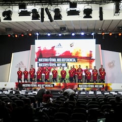 La presentación oficial de la camiseta de España para la Euro 2020