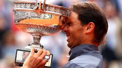 Rafael Nadal celebrando su victoria en Roland Garros el 9 de junio de 2019.