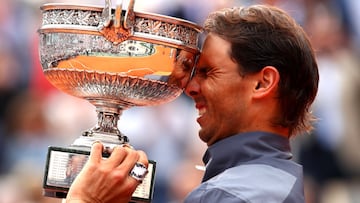 Rafael Nadal celebrando su victoria en Roland Garros el 9 de junio de 2019.