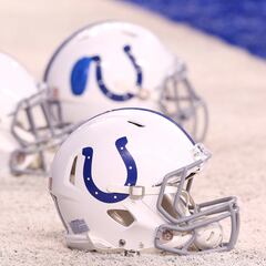 Why did the NFL suspend players from the Colts and the Titans?