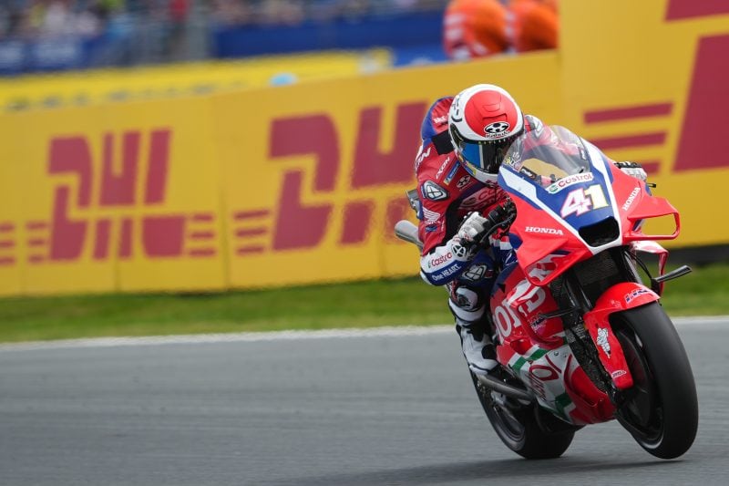 Aleix Espargaró con la Honda de MotoGP.