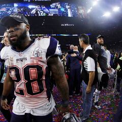 Los Patriots siguen construyendo su aplanadora terrestre