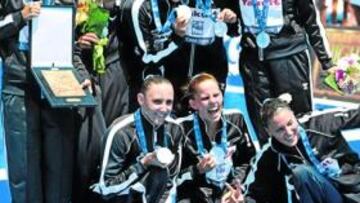 <b>LAS MEJORES. </b>La sincronizada logró un oro y seis platas, pero, además, la FINA le otorgó una placa como Mejor Equipo del Mundial.