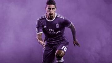 James Rodríguez luce la nueva camiseta del Real Madrid