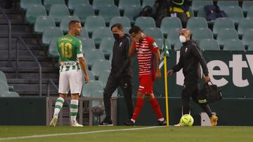 Montoro se fue lesionado.