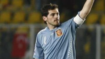 Casillas, contento al final del partido